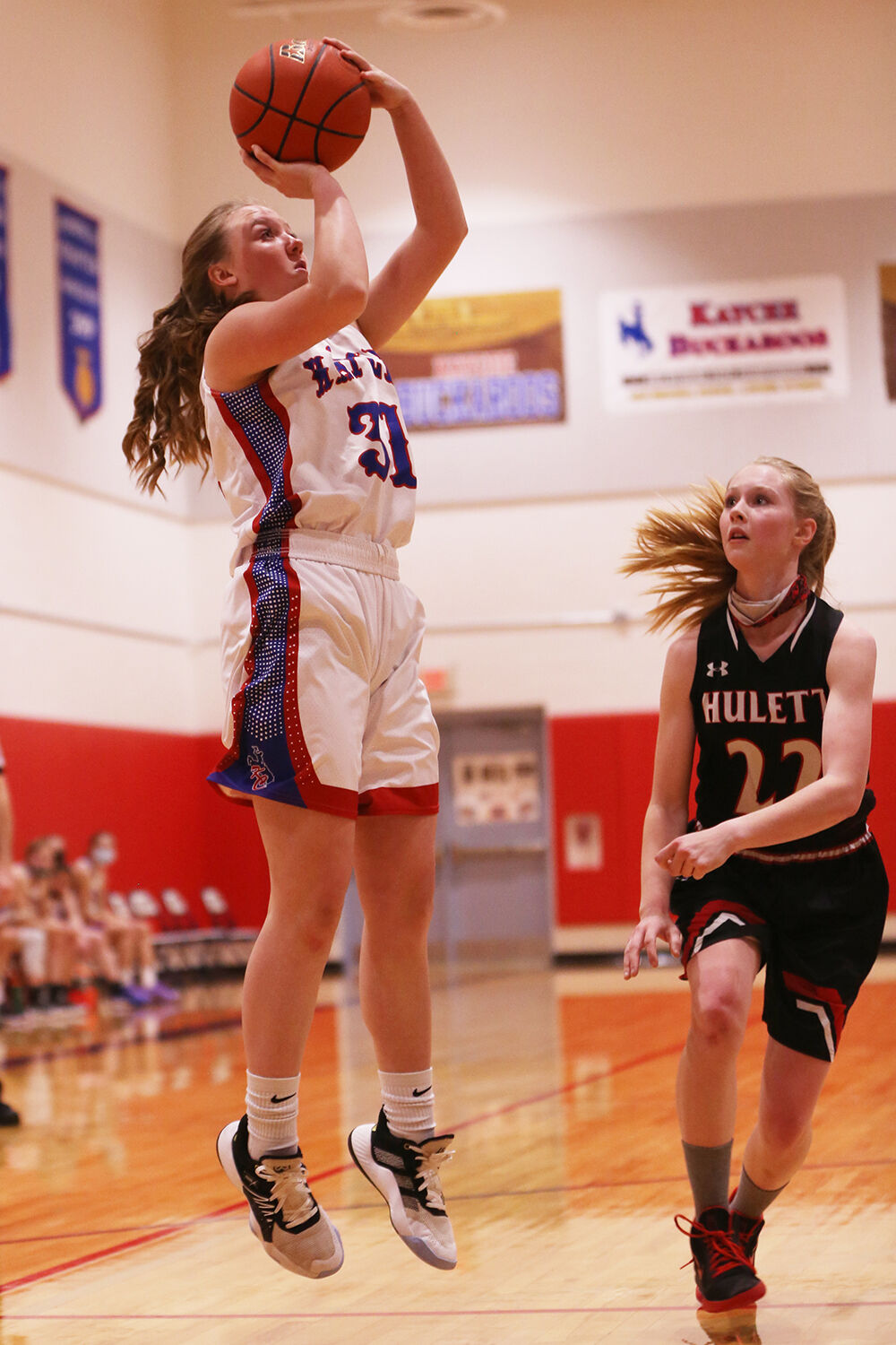Sierra Kilts jumps for two points